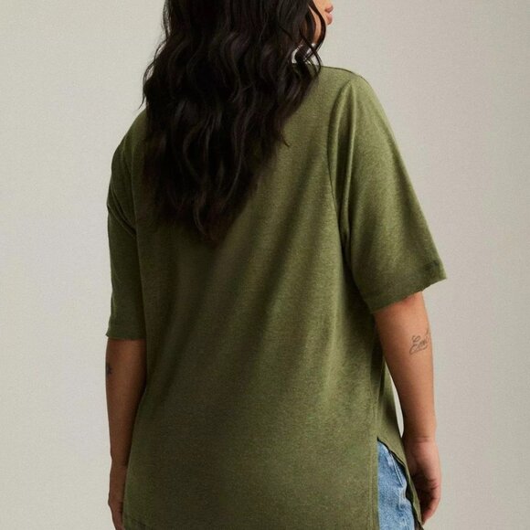 Torrid top - 3 3X 22/24 olive green henely - torrid t shirt - torrid shirt NWTs - Picture 2 of 2